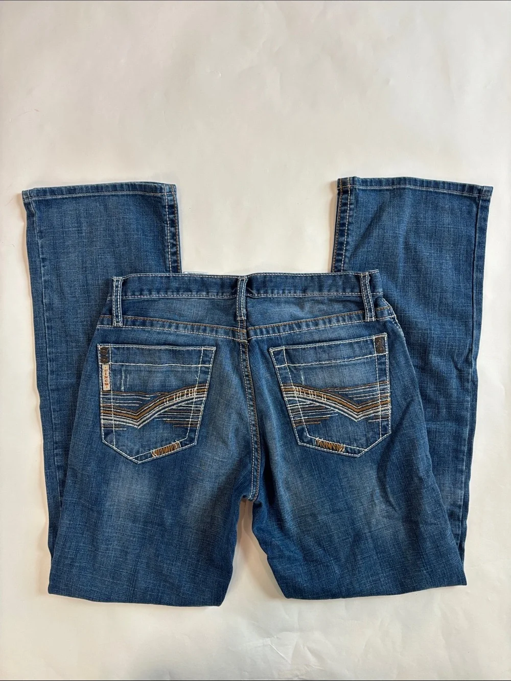 Cinch Ian Straight-Leg Jeans in Medium Blue Wash